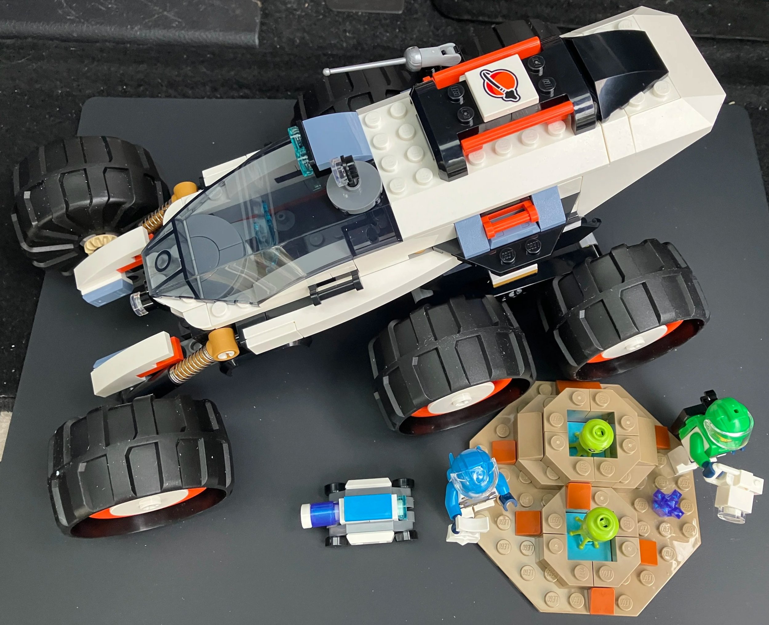 Set Review - #60431-1: Space Explorer Rover and Alien Life - CITY